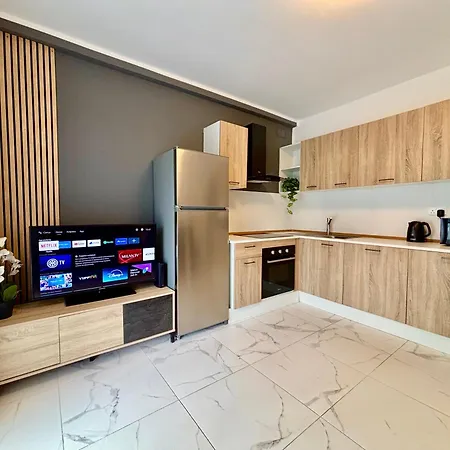 Апартаменты Steps To Sea - Affordable Luxury Living Сент-Полс-Бей