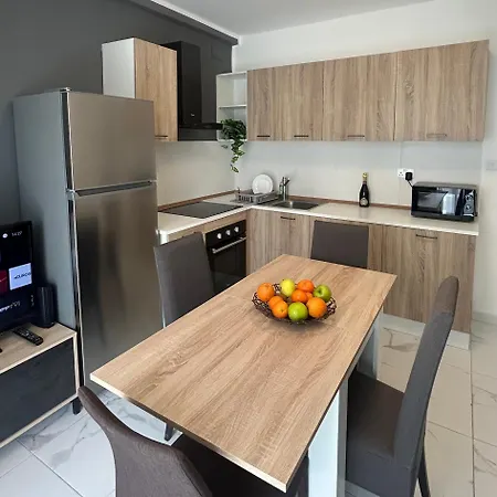 Διαμέρισμα Steps To Sea - Affordable Luxury Living